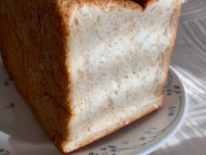 ソフトグラハム大サンドのパンの断面