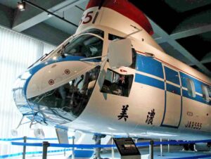 メリケンパークの神戸海洋博物館のヘリコプター