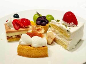 ル・クール神戸のメニュー ラ・スイート「ケーキ各種」