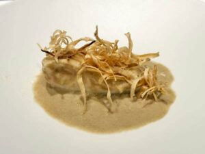 ル・クール神戸のメニュー ラ・スイート「瀬戸内産紅葉鯛のポッシェ」