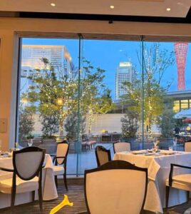 ル・クール神戸の素敵で落ち着ける店内